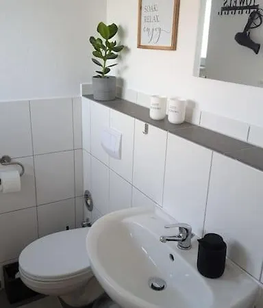 Q Apartment No 1 In Bs - Stadtnah Im Gruenen Wohnen Braunschweig Exterior photo